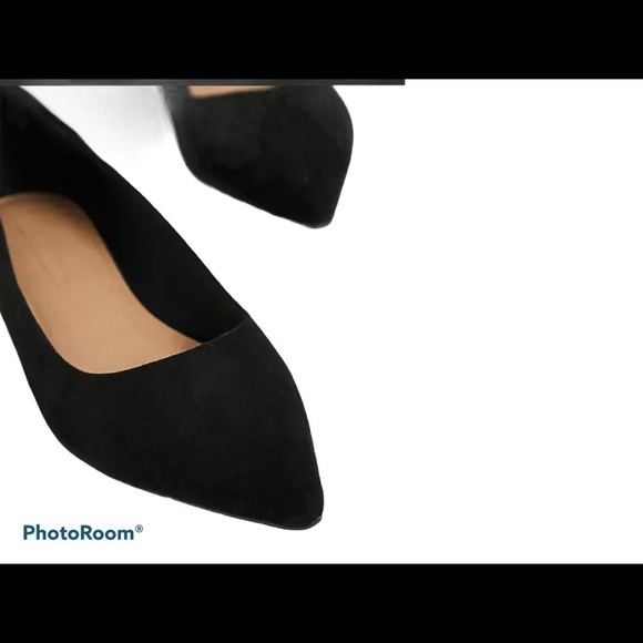 Asos DESIGN Lucky pointed ballet flats in black - Picture 2 of 11
